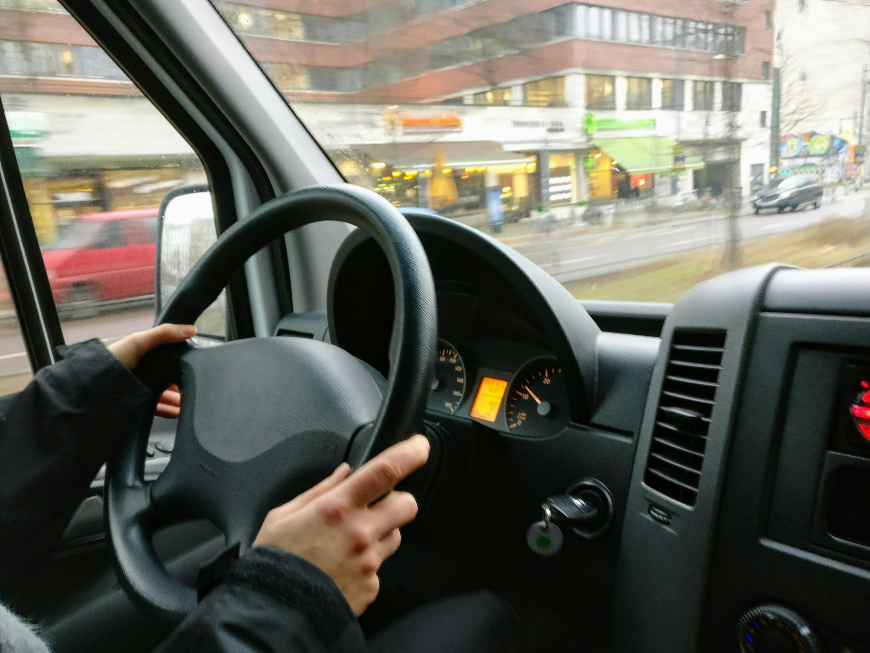龐蒂亞克跑車價(jià)格深度解析，市場現(xiàn)狀和未來趨勢分析