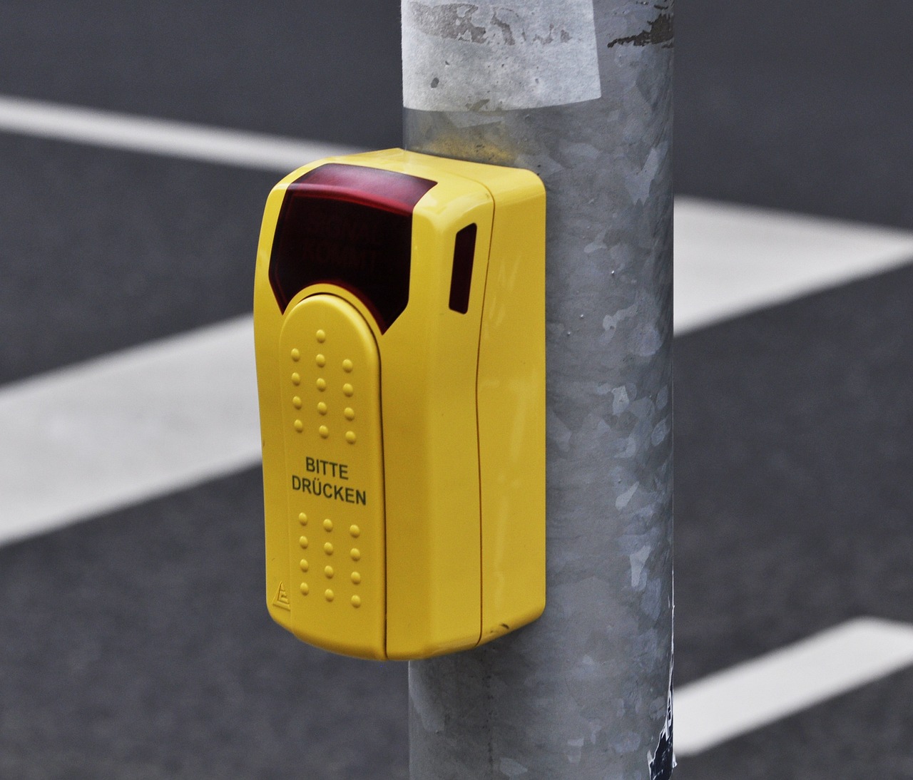 交警開道動態(tài)，城市交通安全的新篇章開啟