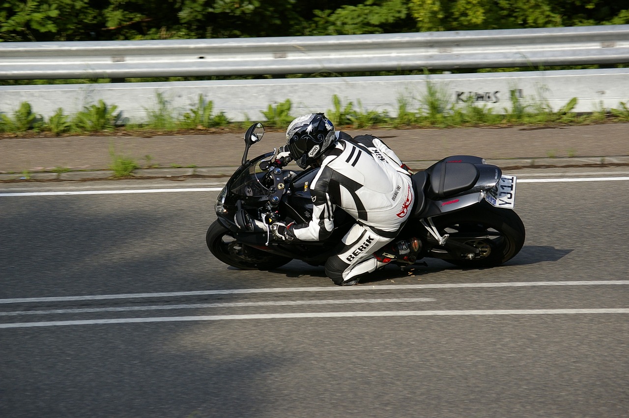 鈴木GSX250R賽車版速度揭秘，激情與速度的完美融合