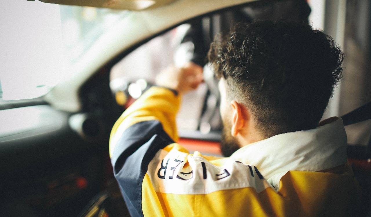 賽車(chē)明星，速度與激情的不懈代言人